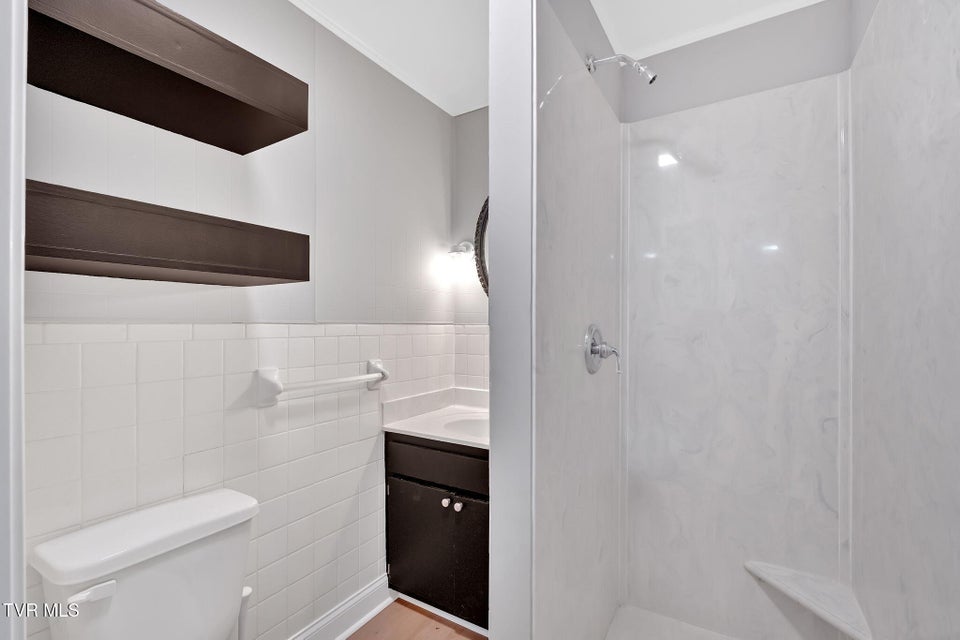 Photo #8: 213 Longview Drive