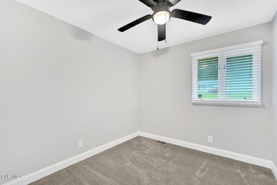 Photo #9: 213 Longview Drive