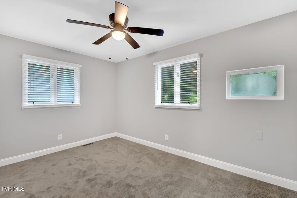 Photo #10: 213 Longview Drive
