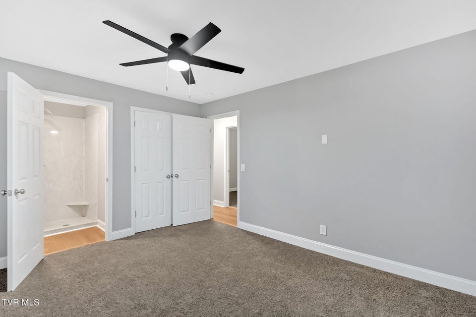 Photo #12: 213 Longview Drive