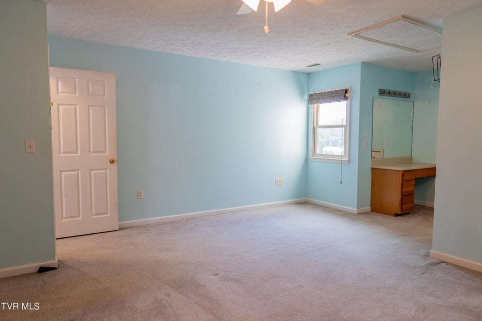 Photo #13: 780 Hamilton Road