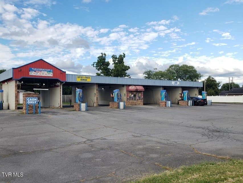Photo #4: 2400 Center Street