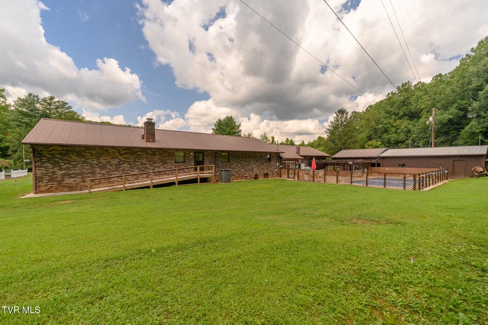 Photo #35: 1528 Irondale Road
