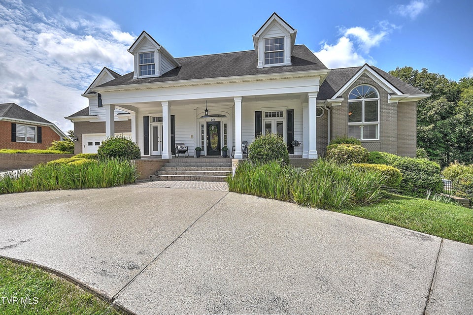 Photo #10: 208 Park Ridge Court