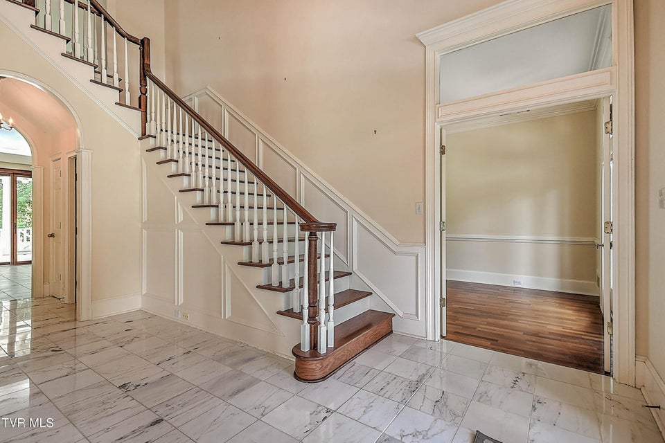Photo #22: 208 Park Ridge Court