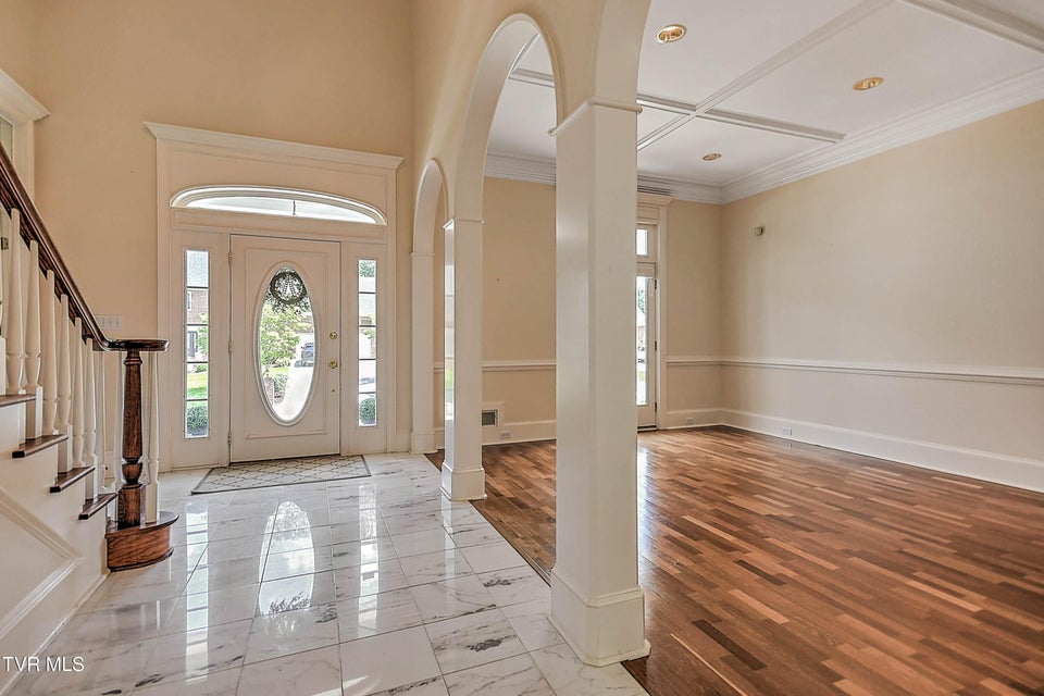 Photo #23: 208 Park Ridge Court