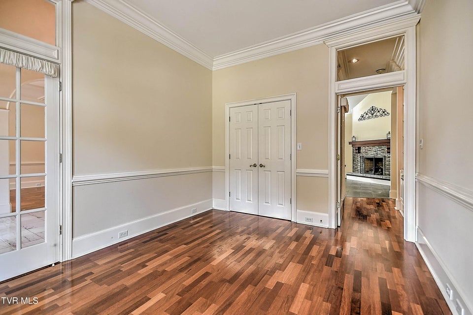 Photo #25: 208 Park Ridge Court