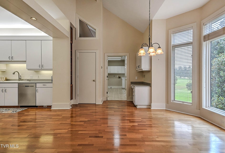 Photo #35: 208 Park Ridge Court