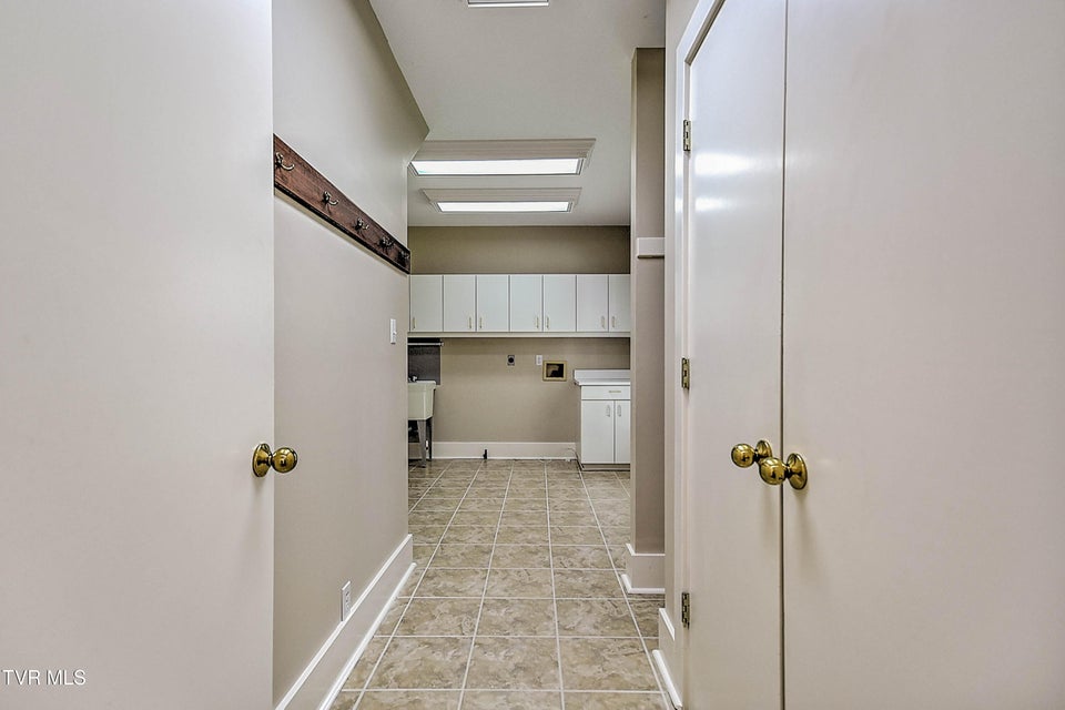 Photo #43: 208 Park Ridge Court