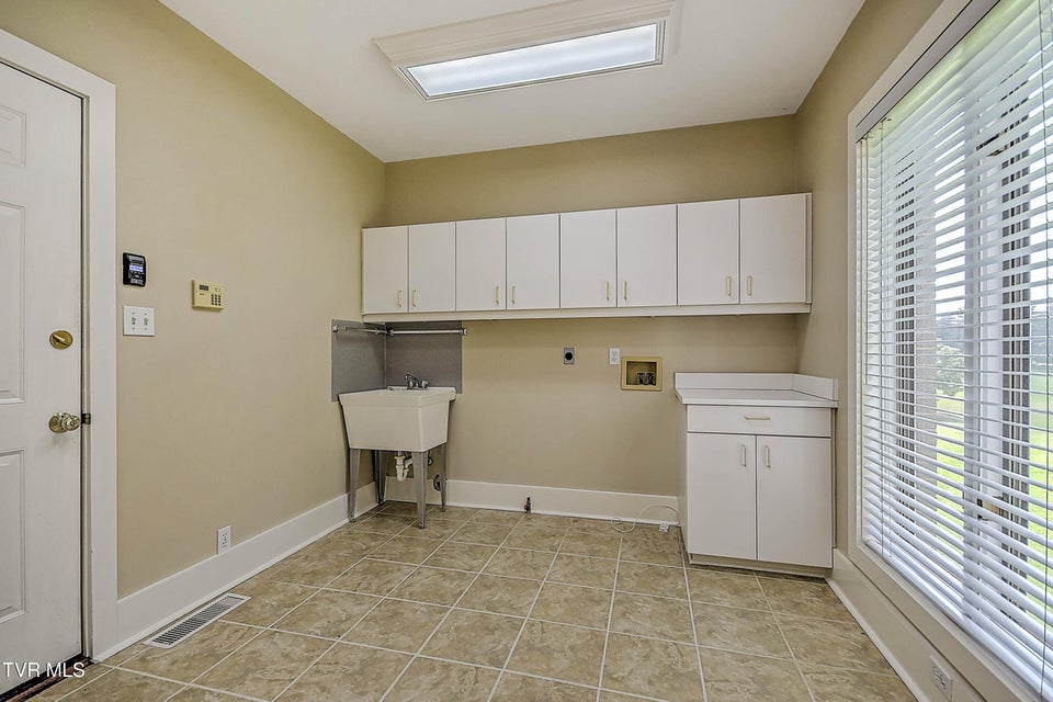Photo #44: 208 Park Ridge Court