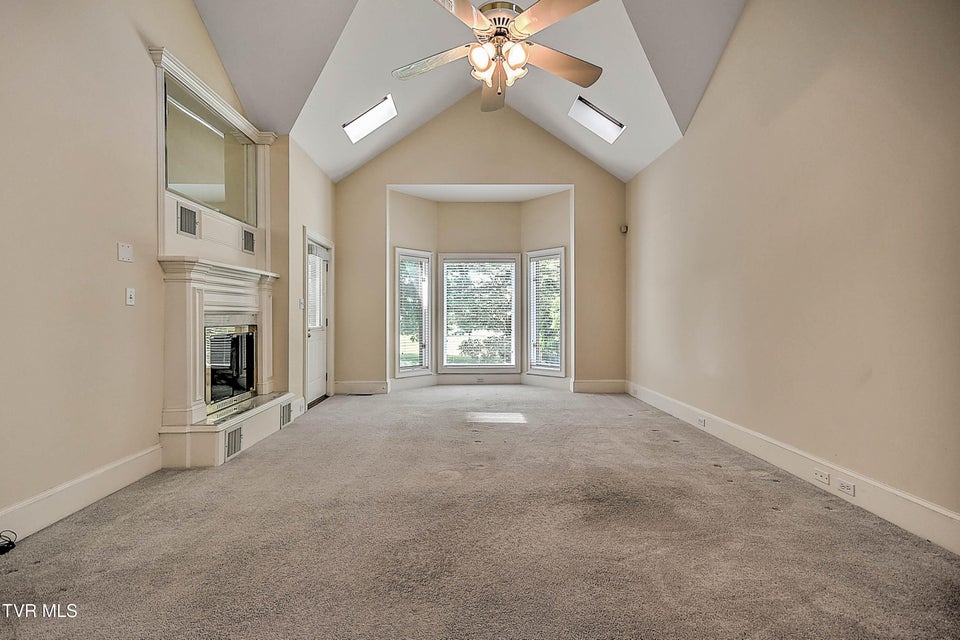 Photo #47: 208 Park Ridge Court