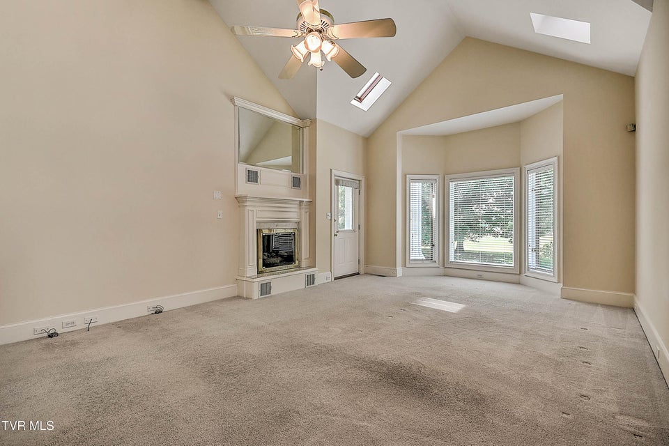 Photo #48: 208 Park Ridge Court