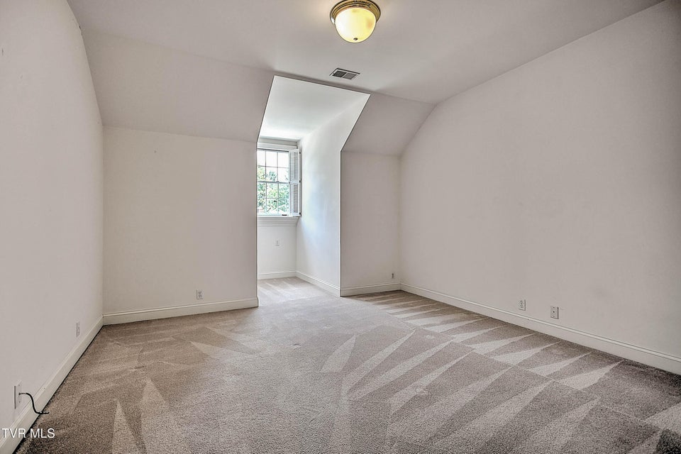 Photo #58: 208 Park Ridge Court