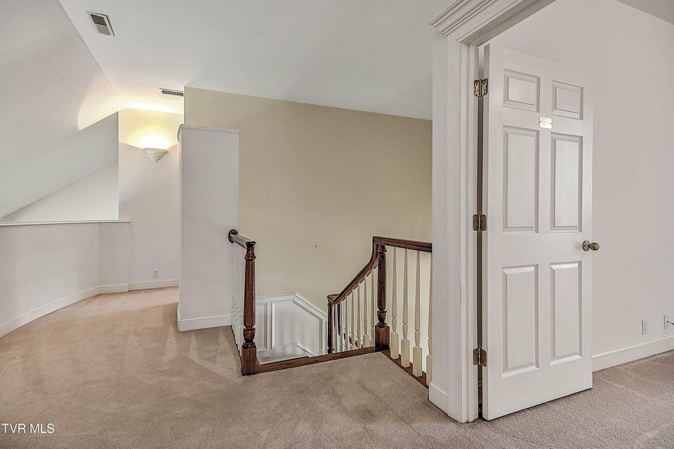 Photo #59: 208 Park Ridge Court