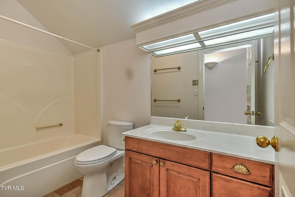 Photo #61: 208 Park Ridge Court