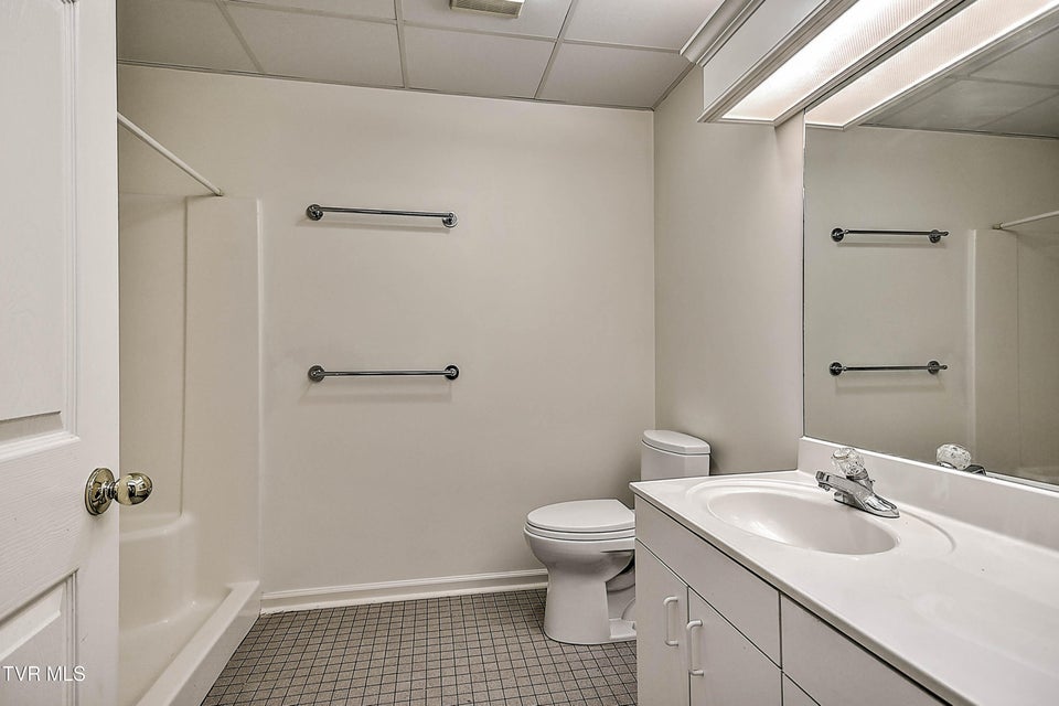 Photo #74: 208 Park Ridge Court