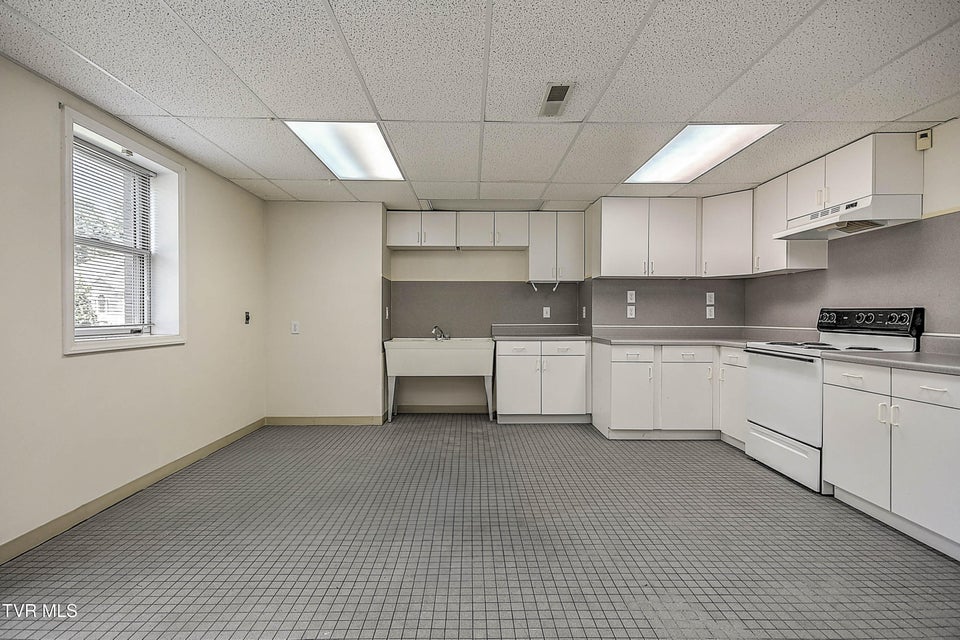 Photo #84: 208 Park Ridge Court