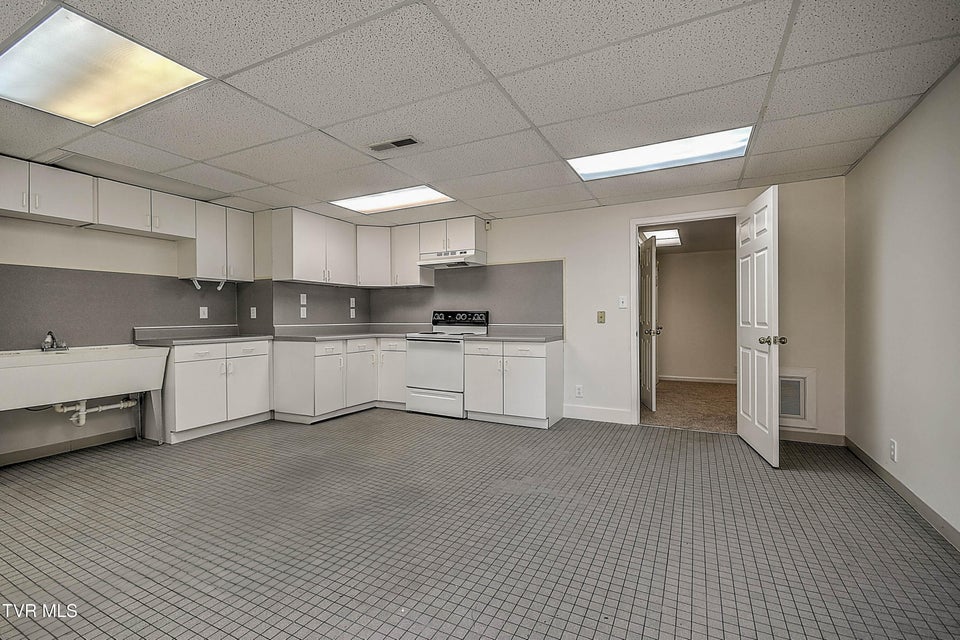 Photo #85: 208 Park Ridge Court
