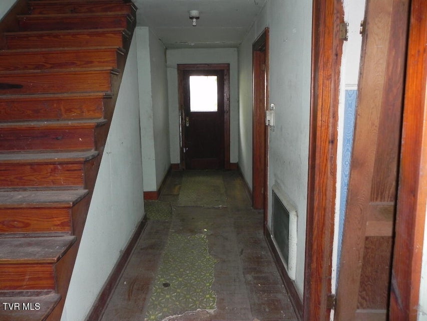Photo #4: 1209 Main Street