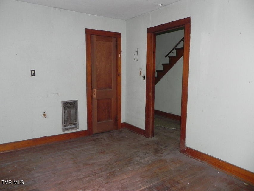 Photo #3: 1209 Main Street