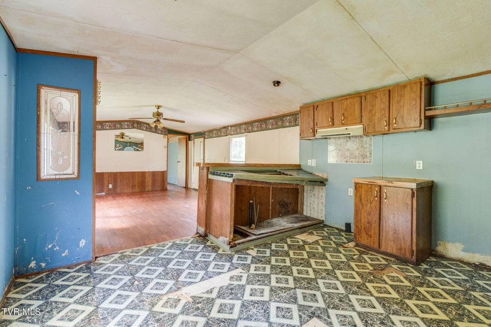 Photo #20: 1562 Mount Holston Road