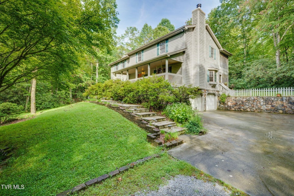 Photo #4: 150 Teague Lane