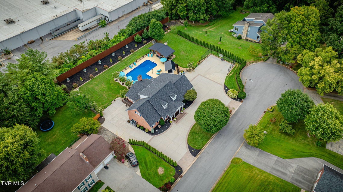 Photo #96: 10 Mcgregor Place