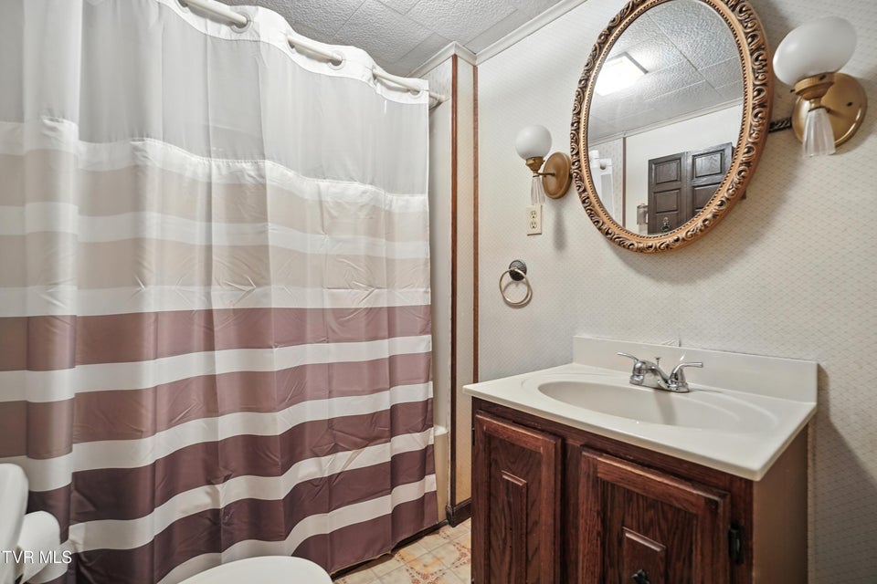 Photo #10: 1050 Spruce Avenue