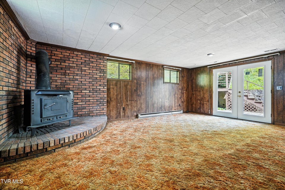 Photo #15: 1050 Spruce Avenue