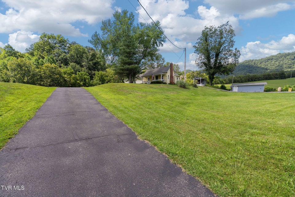 Photo #11: 4312 Reservoir Rd Road