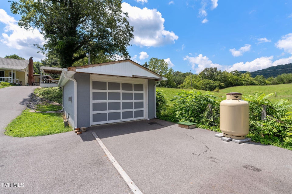 Photo #14: 4312 Reservoir Rd Road