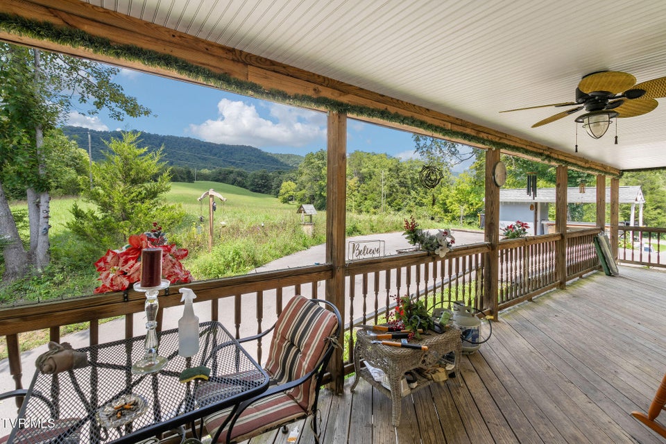 Photo #6: 4312 Reservoir Rd Road