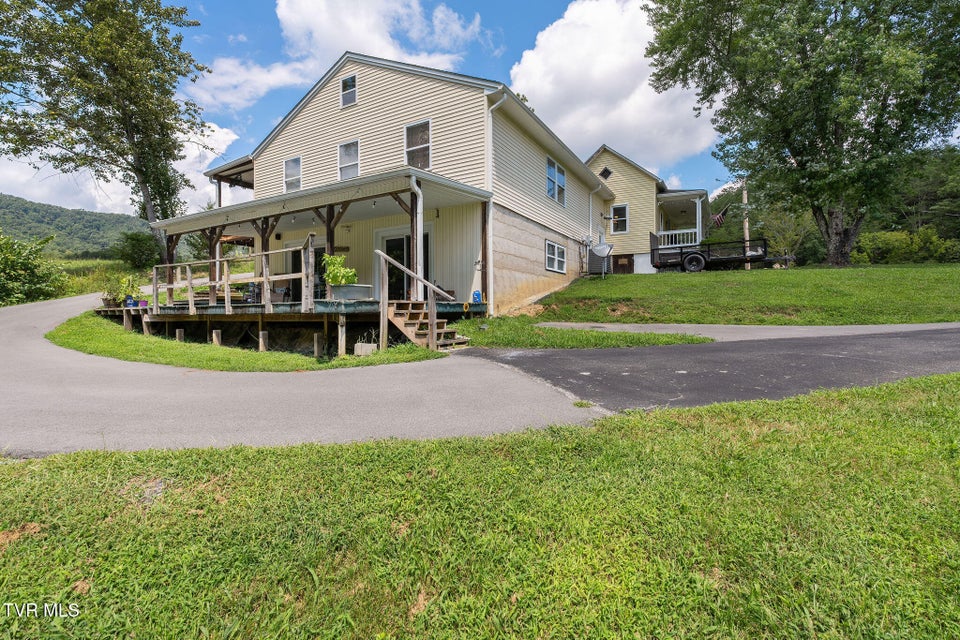 Photo #5: 4312 Reservoir Rd Road