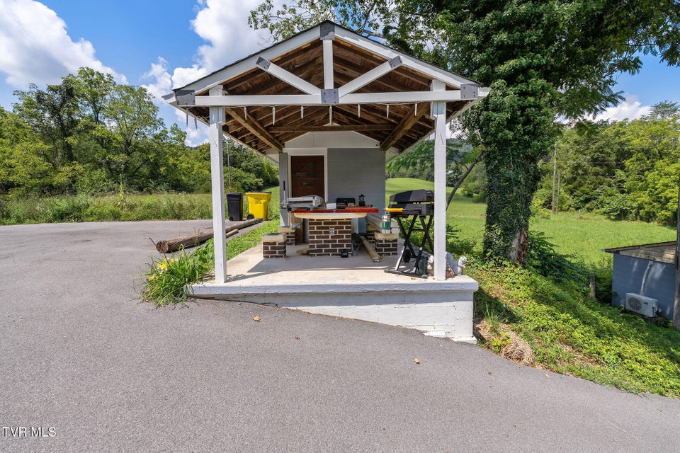 Photo #22: 4312 Reservoir Rd Road