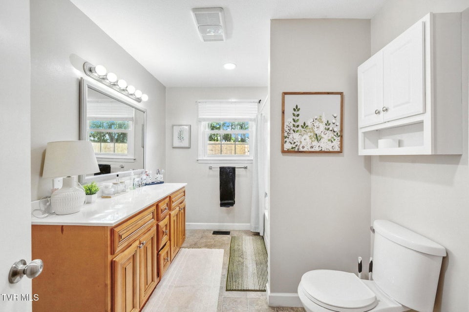 Photo #10: 106 Brown Avenue
