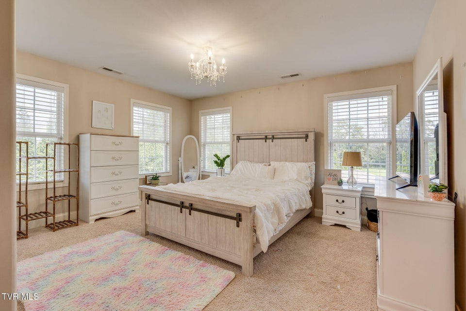 Photo #35: 3017 Calton Hill