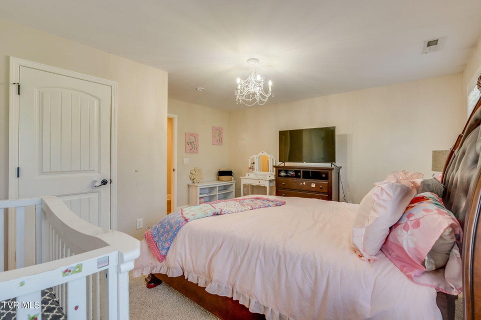 Photo #39: 3017 Calton Hill