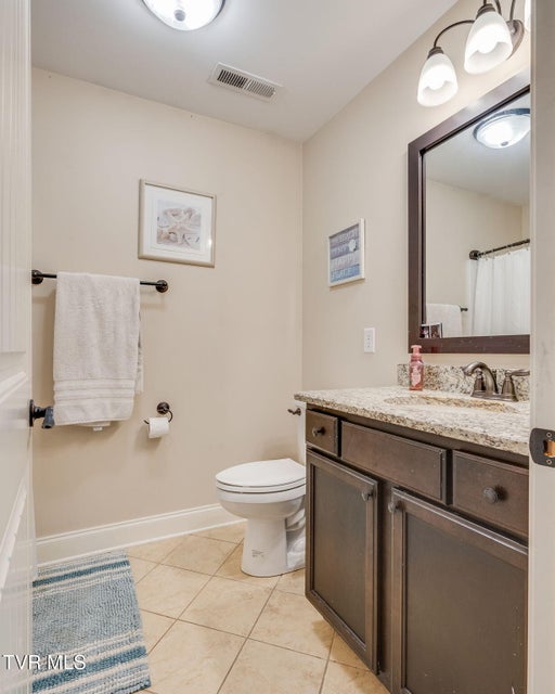 Photo #40: 3017 Calton Hill