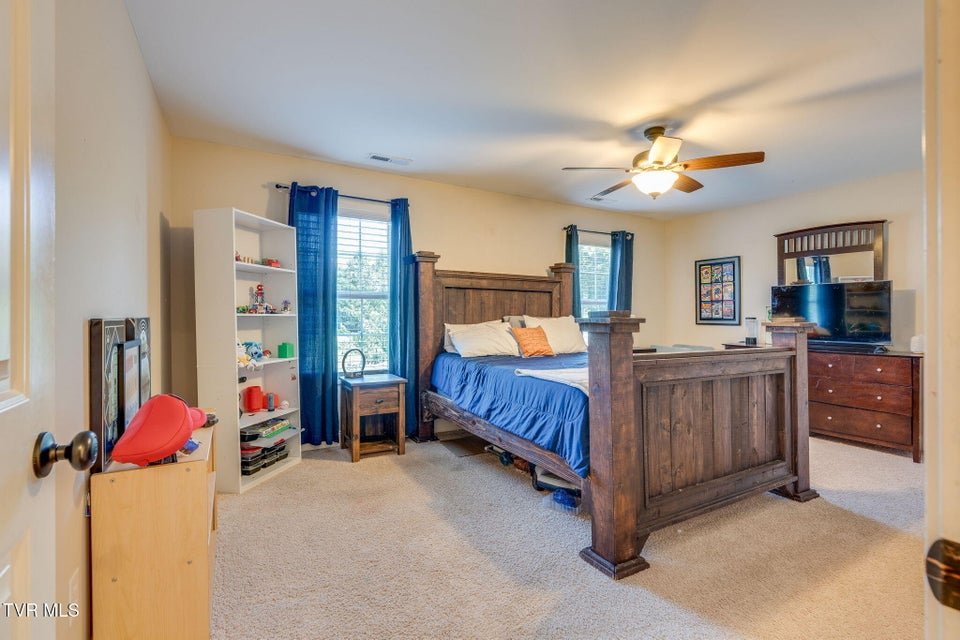 Photo #41: 3017 Calton Hill