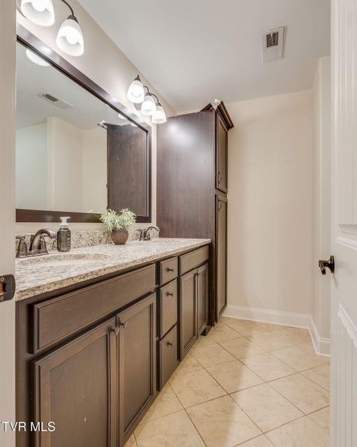 Photo #44: 3017 Calton Hill