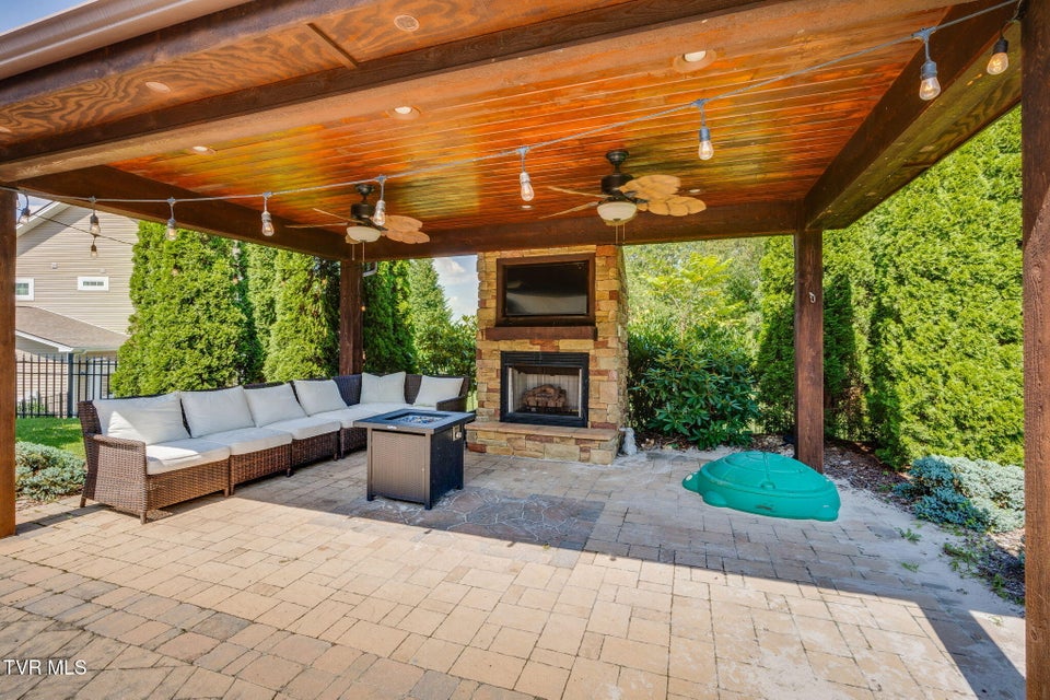 Photo #9: 3017 Calton Hill