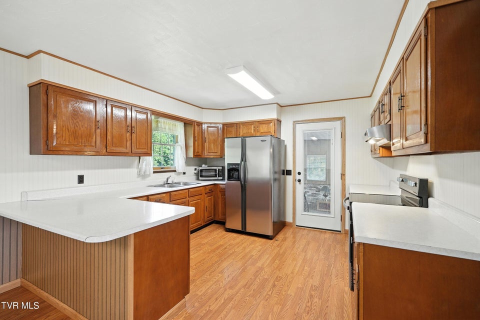 Photo #15: 2067 High Point Road Road