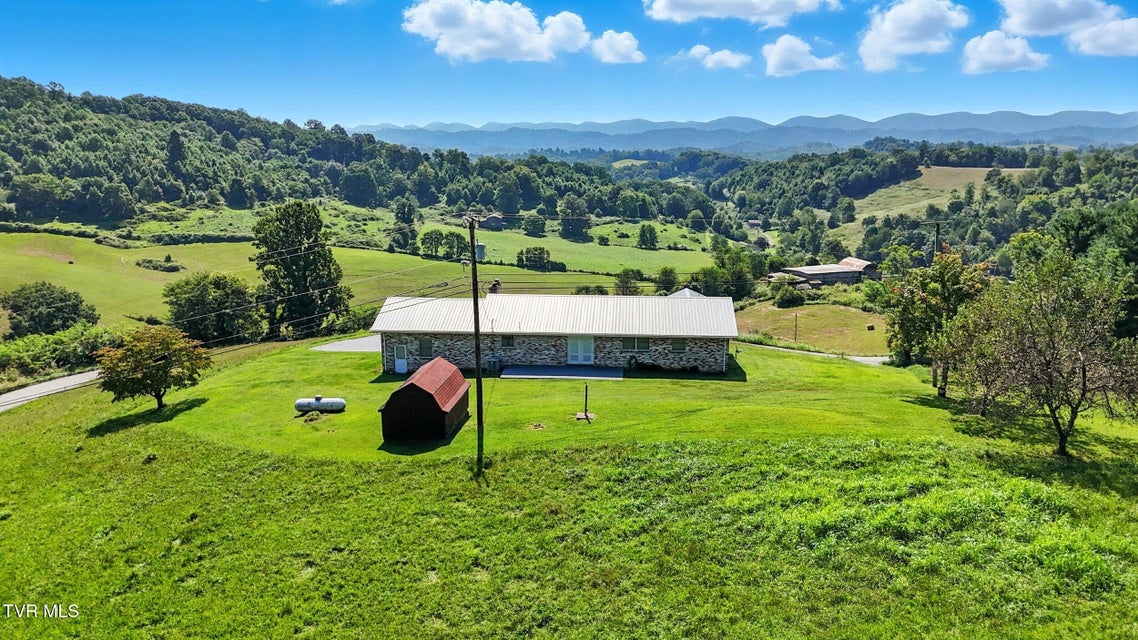 Photo #46: 2067 High Point Road Road