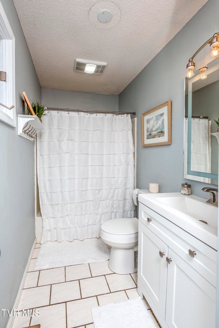Photo #18: 595 Suncrest Drive Drive