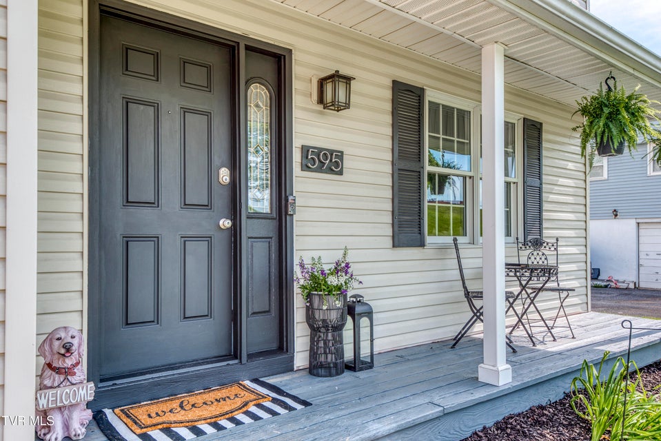 Photo #3: 595 Suncrest Drive Drive