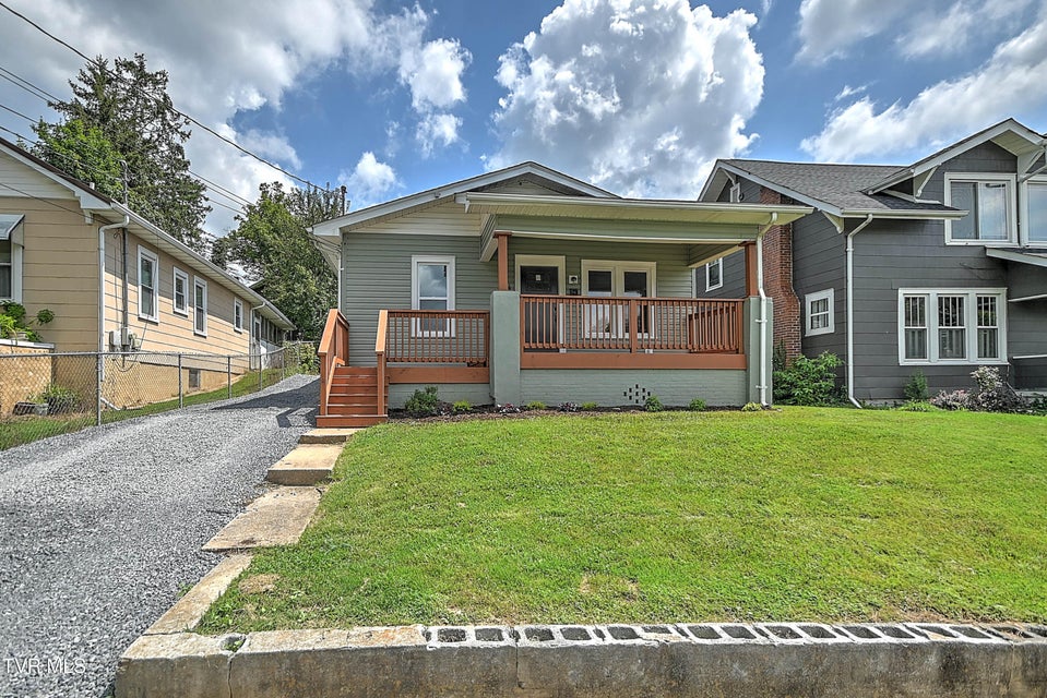 Photo #5: 617 Prince Street