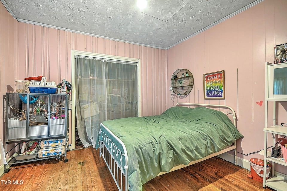 Photo #11: 609 Hamilton Street