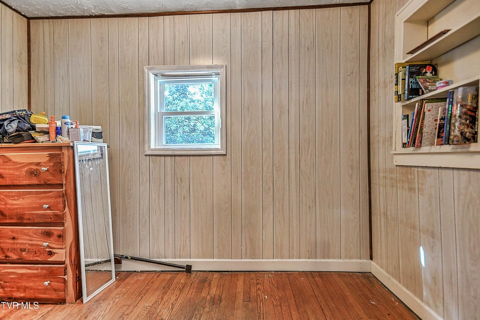 Photo #14: 609 Hamilton Street