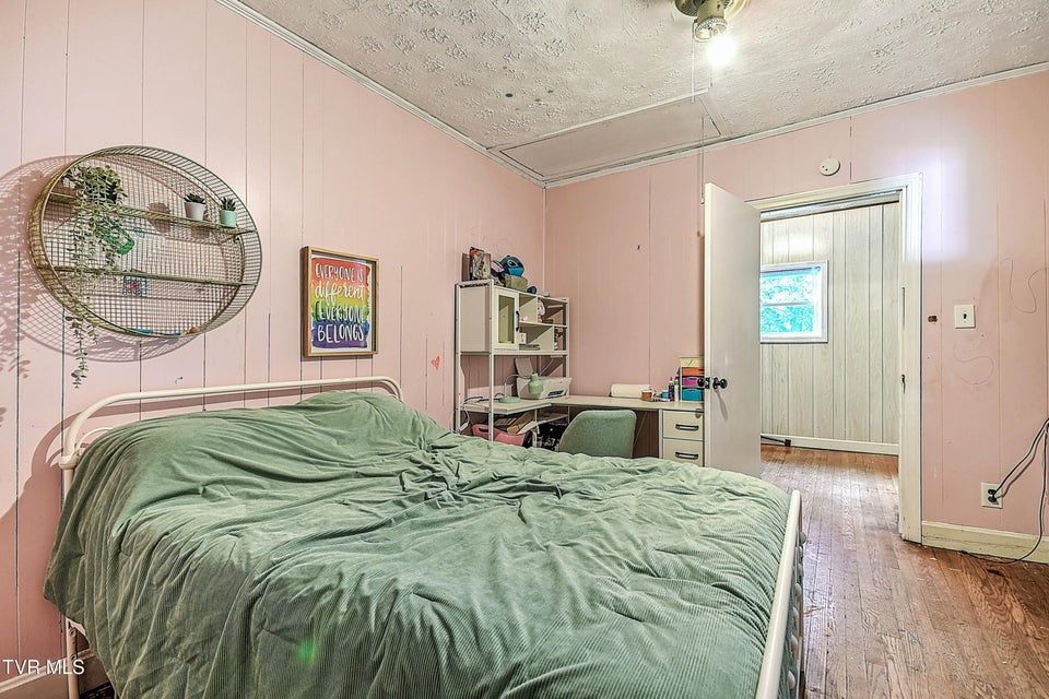 Photo #13: 609 Hamilton Street