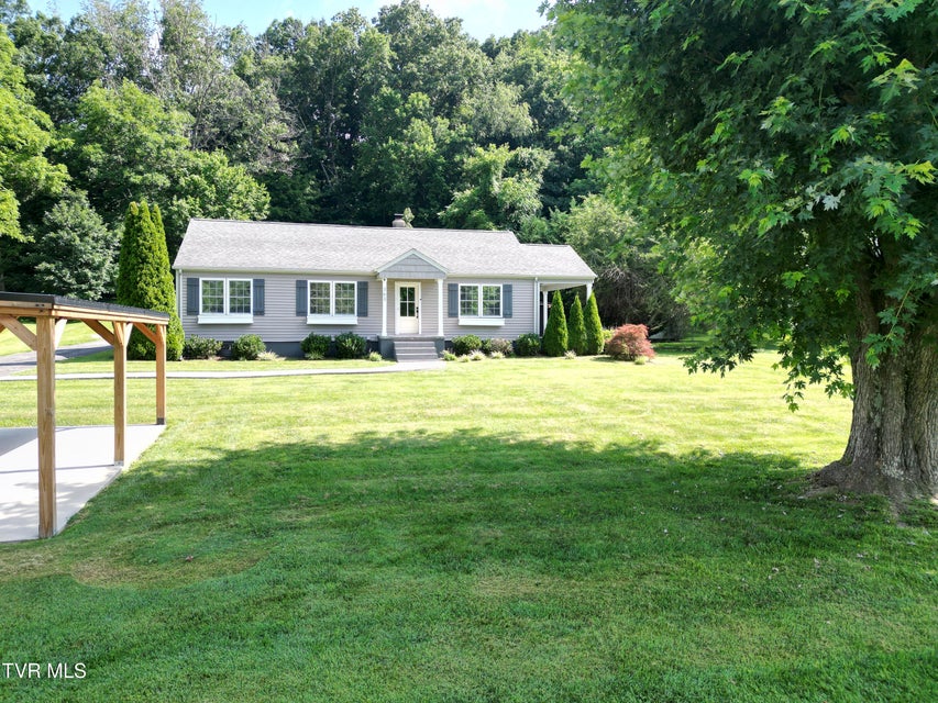 Photo #9: 363 Sandalwood Drive